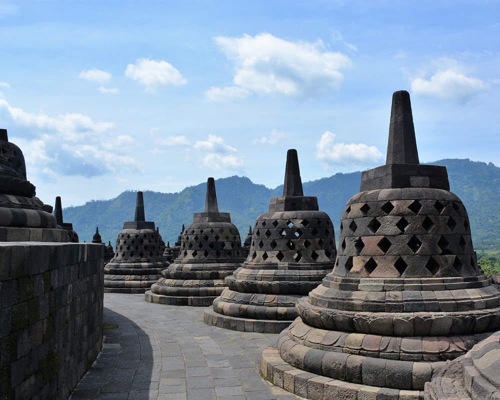 Borobudur Sunrise Tour Packages Puthuk Setumbu YoExplore