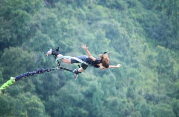 Nepal bungee jumping
