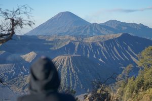 Explore Indonesia - 10 Rekomendasi Wisata Jawa Timur: Alam, Pantai, dan Pegunungan Terfavorit